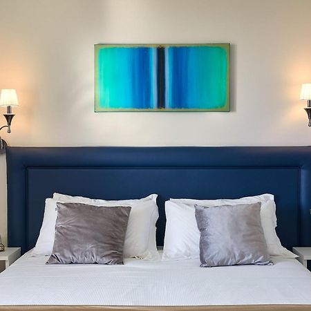 מרינה די צ'צ'ינה Golden Hotel מראה חיצוני תמונה